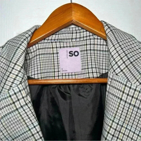 SO For Good Life Fully Lined Plaid Blazer - Picture 3 of 6